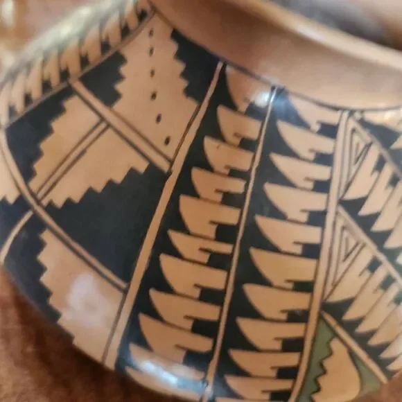 Mexican pottery pot tan geometric boho vintage home decor tribal ethnic handmade - Picture 3 of 6